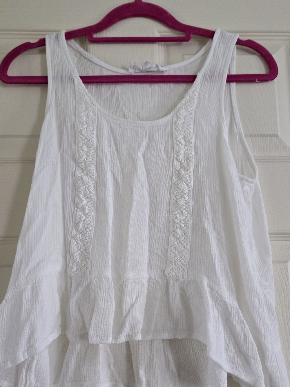 Hippie Rose White Embroidered Ruffle-Hem Tank Top - Picture 2 of 3